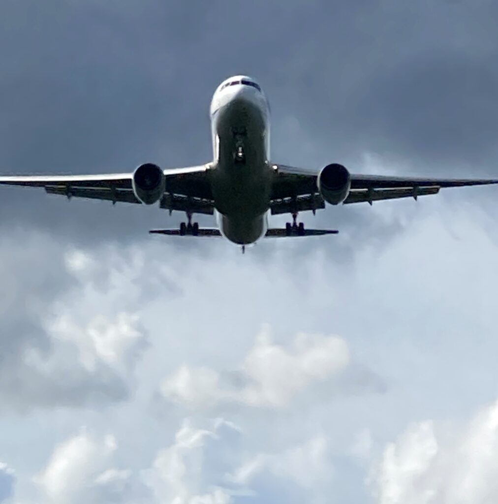 飛行機のおなかも好き。。。