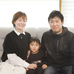 リビングに集う家