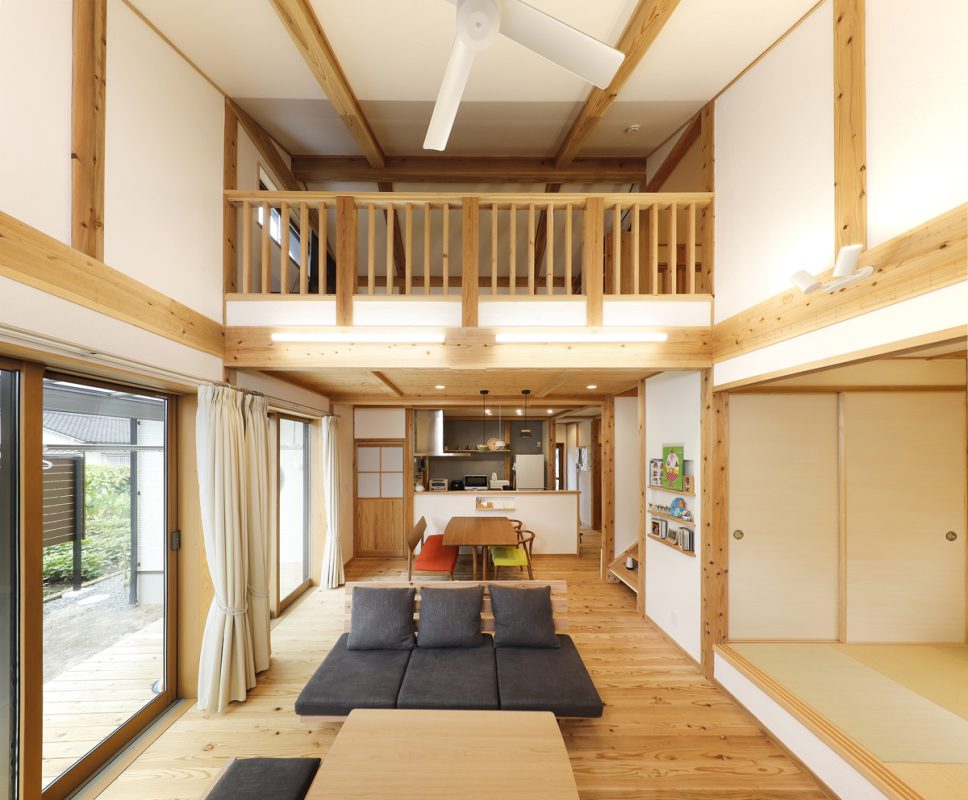 ロフトや小上りの和室のある遊び心たっぷりの家