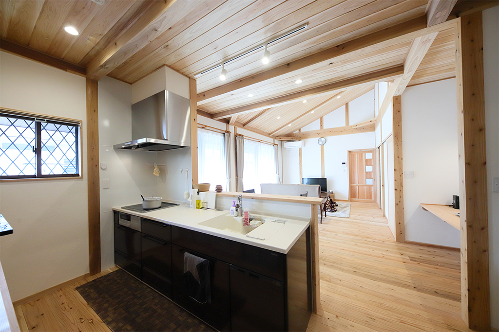 お子様の成長を見守るこだわりの平屋