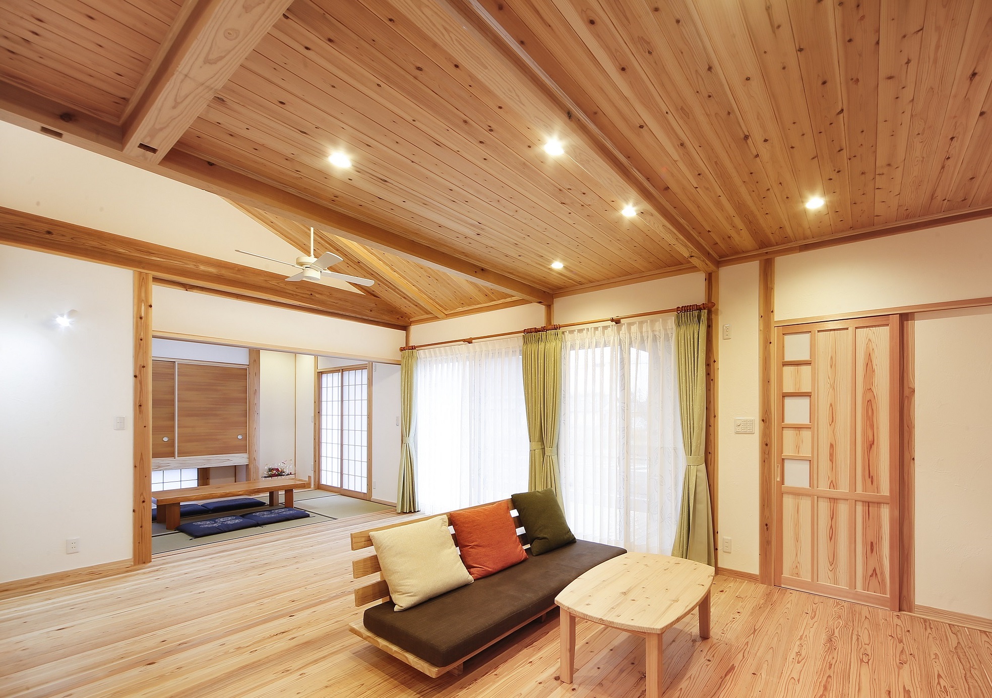 シンプルで
心地よい暮らし。