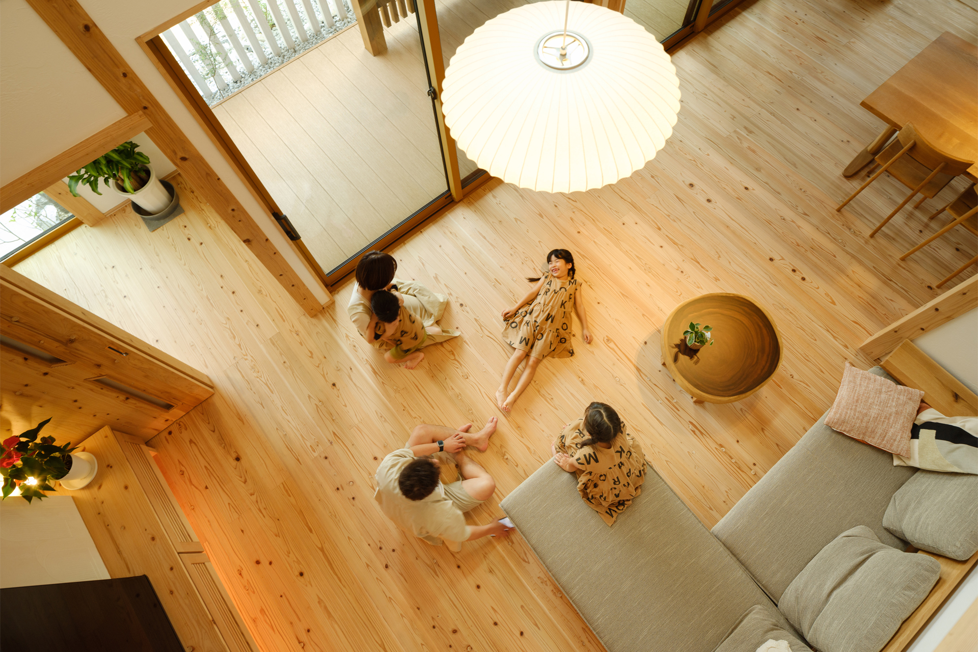 光と風に満ちる、
自然と調和する家